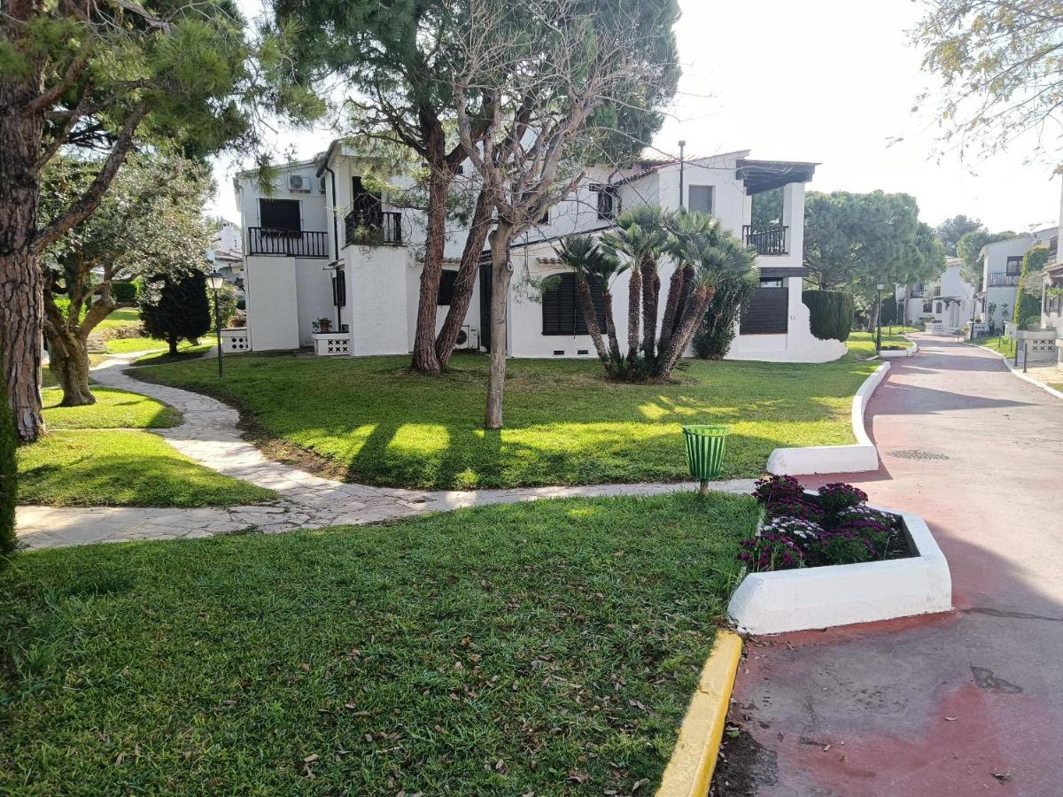 R121 - Alorda Park * Calafell