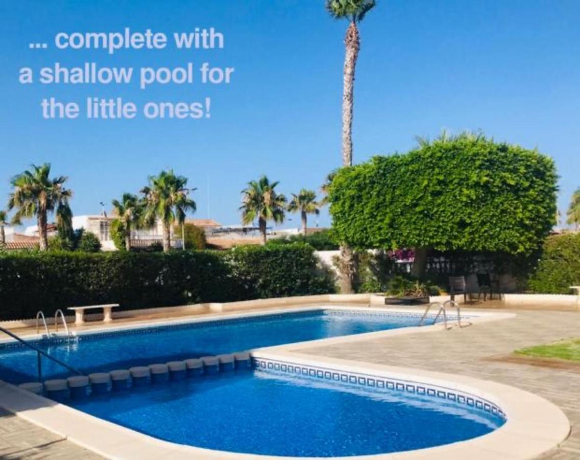 4 Bed 3 Bath Sleeps 8, Pool Wifi Tv Close To Restaurants And Shops Los Alcázares