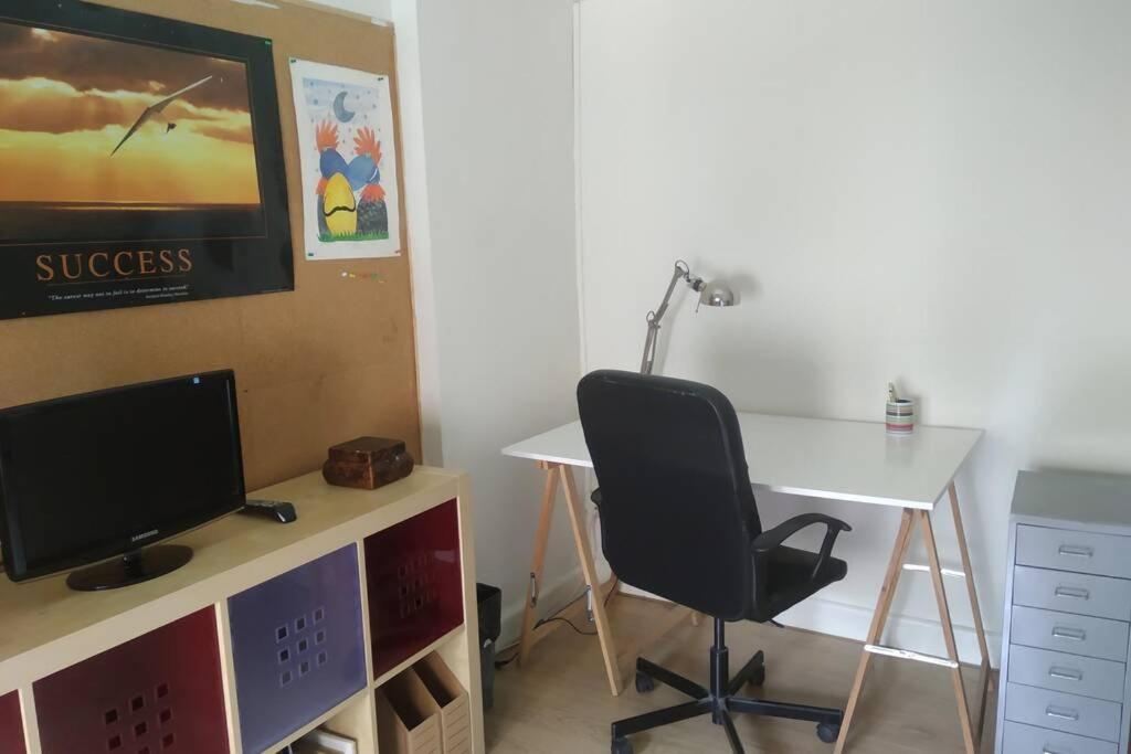 Piso Con Vistas A La Rambla De Figueres Apartamento