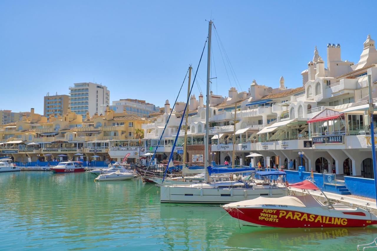 Ola Puerto Marina Apartamento *