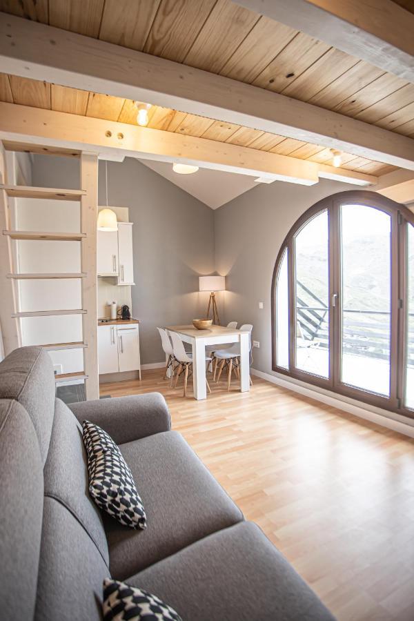 Laguna Apartment *