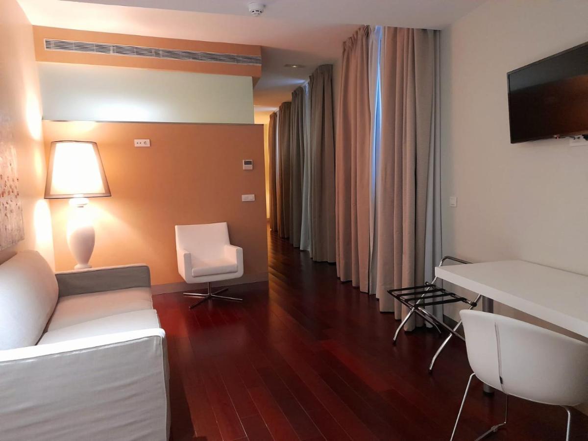 Ceres Hotel 3*