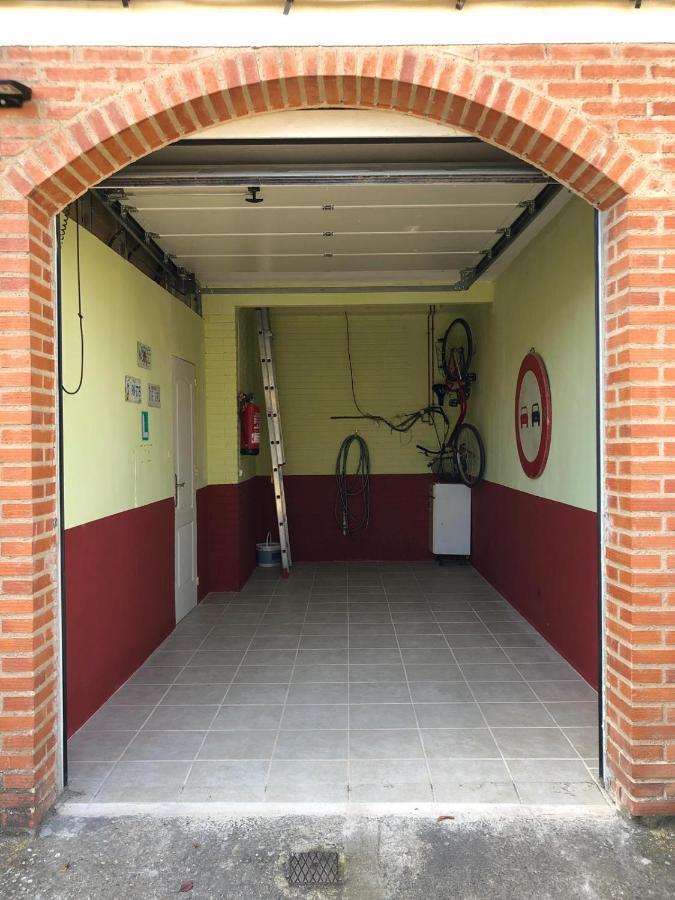Сasa de vacaciones Adosado Con Garage Y Terreno Urunuela