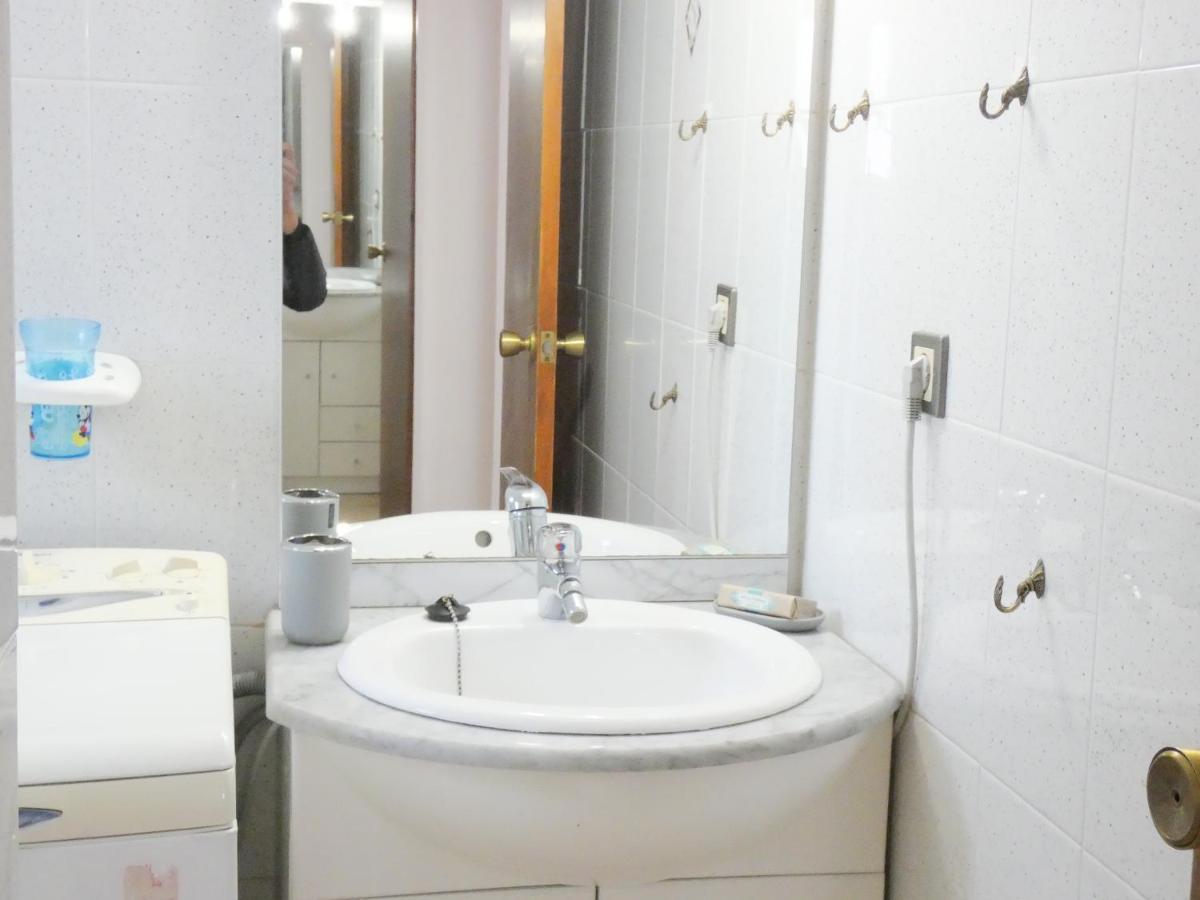 Apartamento La Platja 3c Apto. Con Un Dormitorio, 200m Playa Y Plaza De Parking Rosas