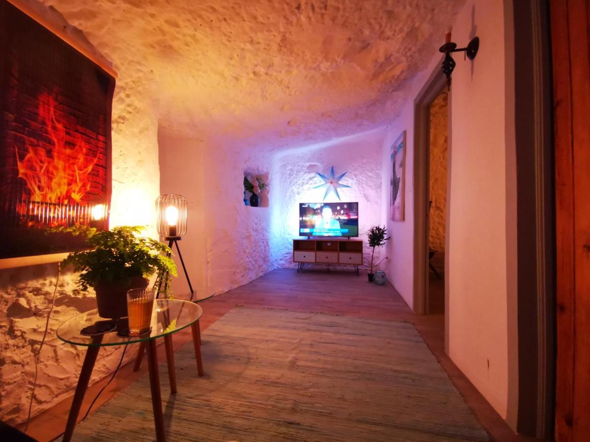 Casa Cueva Azul