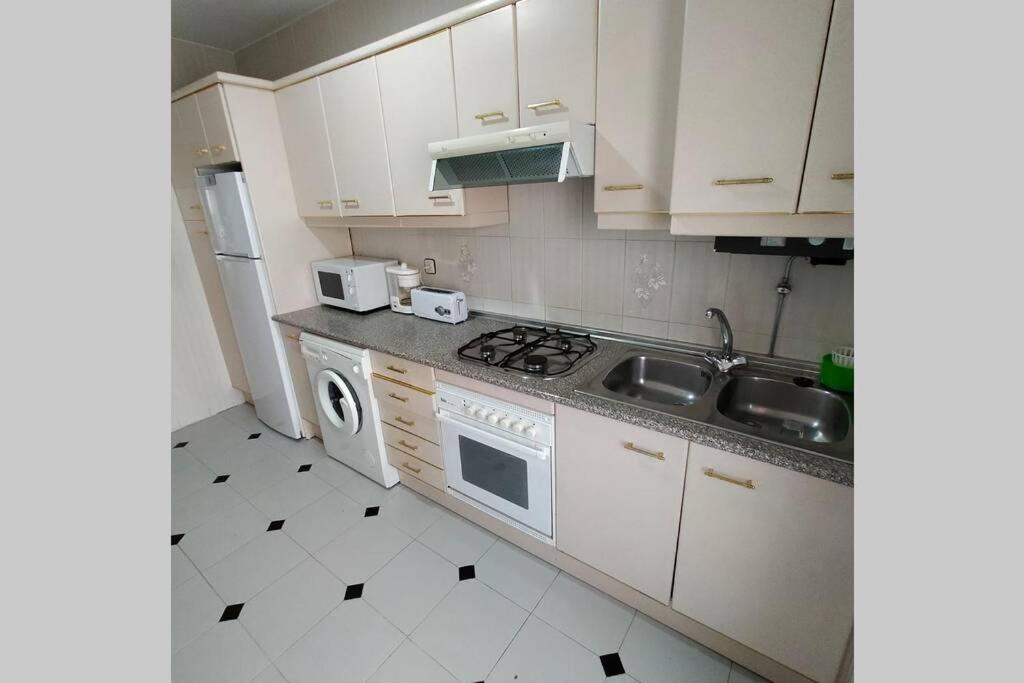 Apartamento Vistas A Gredos. *