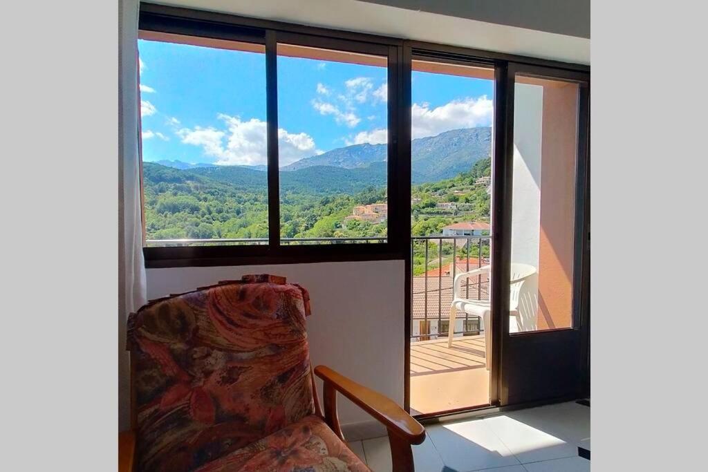 Vistas A Gredos. *