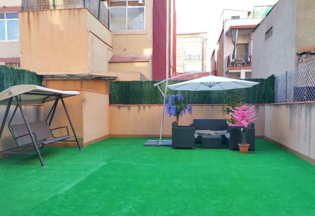 Apartment Duplex / Beach 3min/ Bcn Center 10min/tren 2min Sant Adria de Besos