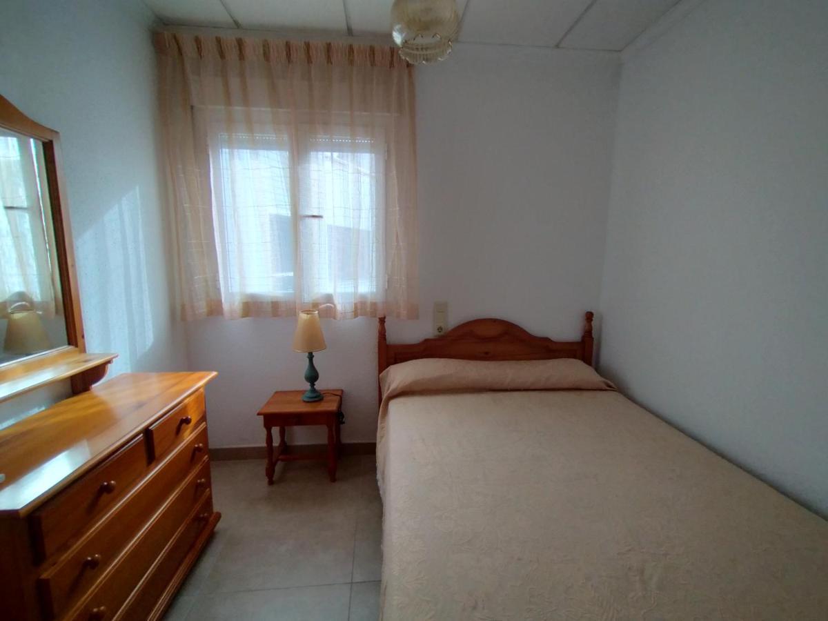 Con Aire Acondicionado De Tres En El Centro Y Junto A La Playa Apartment