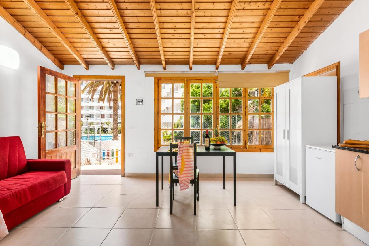 101 Bright, Pool View And Air Conditioning Apartment Playa de las Americas (Tenerife)