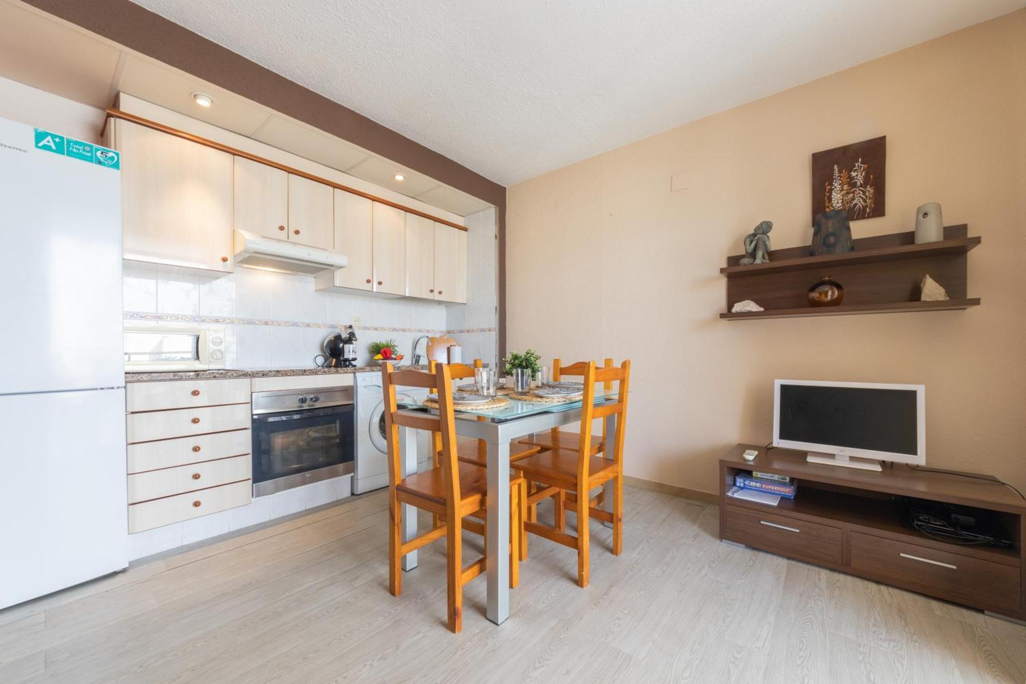 Homes & Go Cat 92 Bloq Iii-2 Apartment *