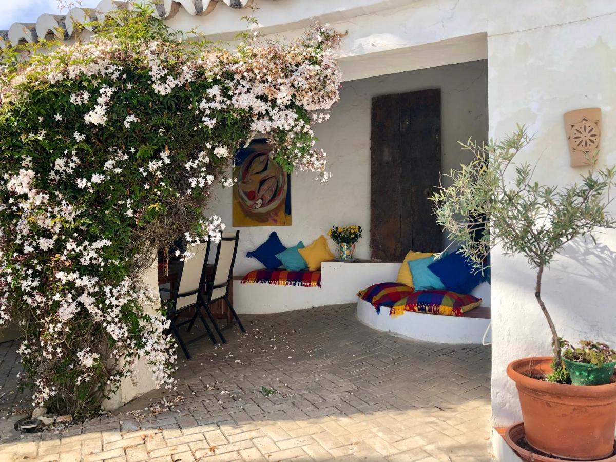 Almohalla51 Hotel
