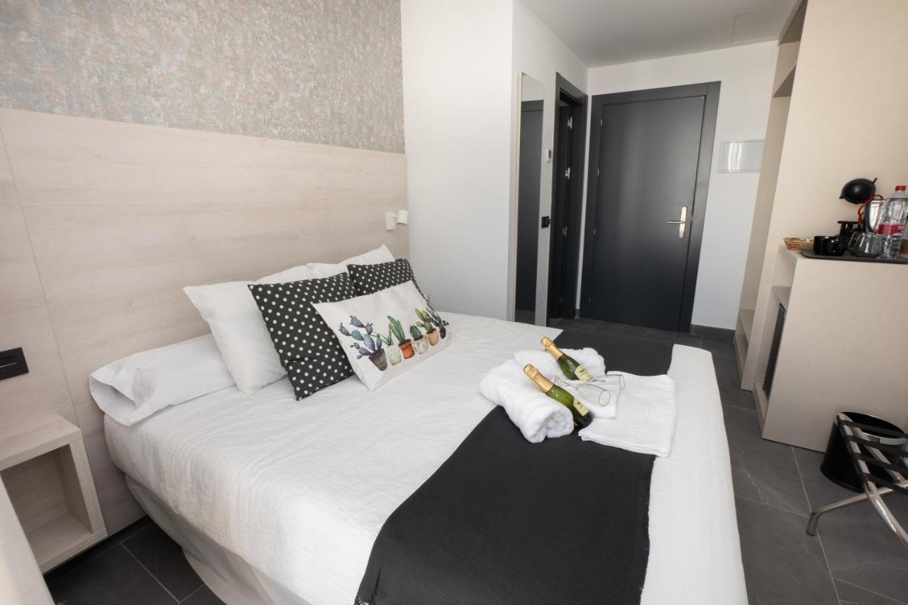 Nerja-centro-jacuzzi- Mirador De La Ermita- Adults Recommended Nerja