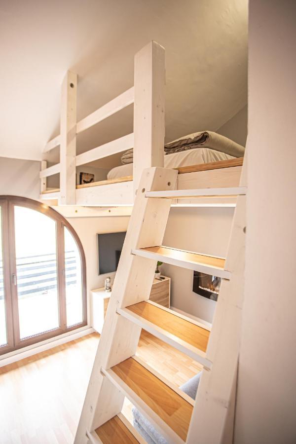 Laguna Apartment