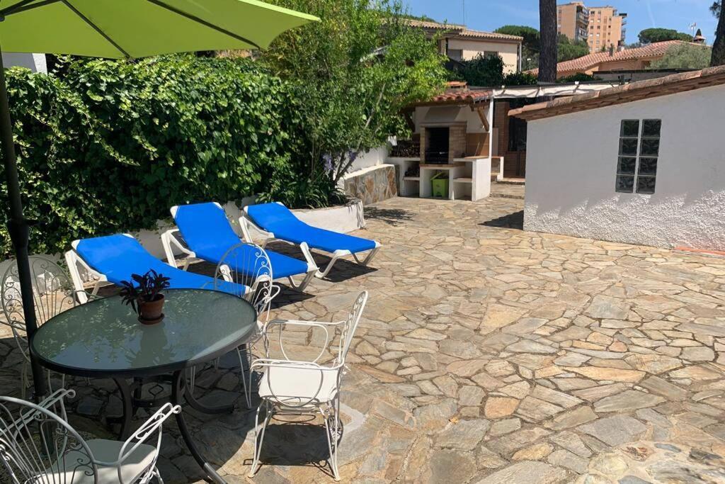 Casa Con Piscina En La Costa Brava
