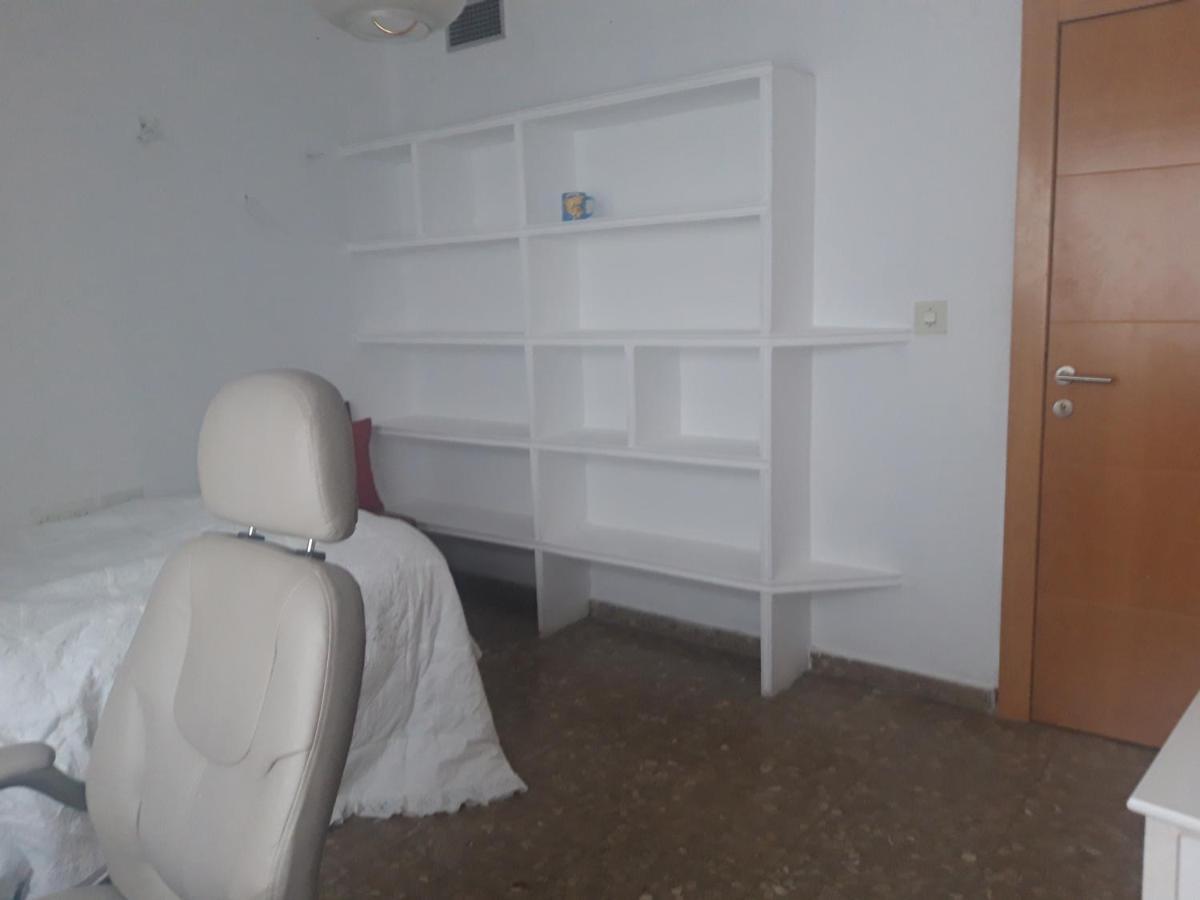 Homestay Amplias En El Centro De *
