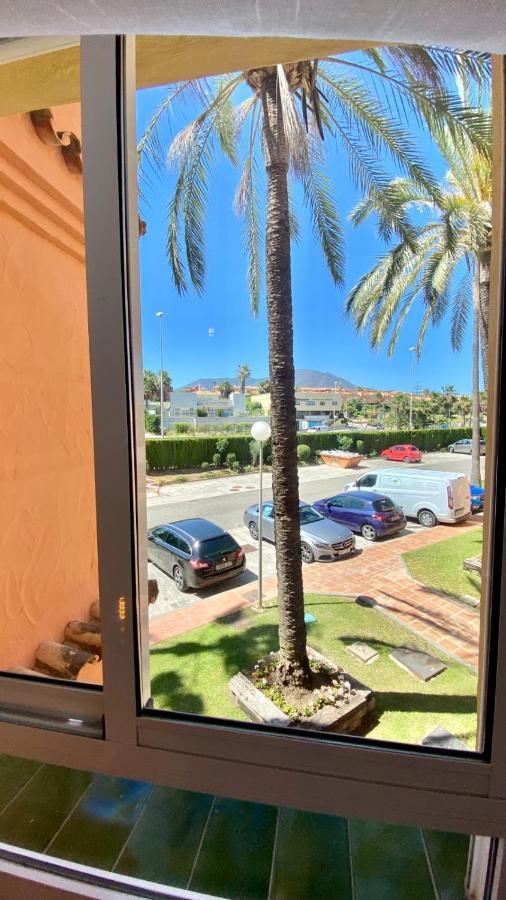 Ikram Front Beach Bermuda Beach Apartamento Estepona