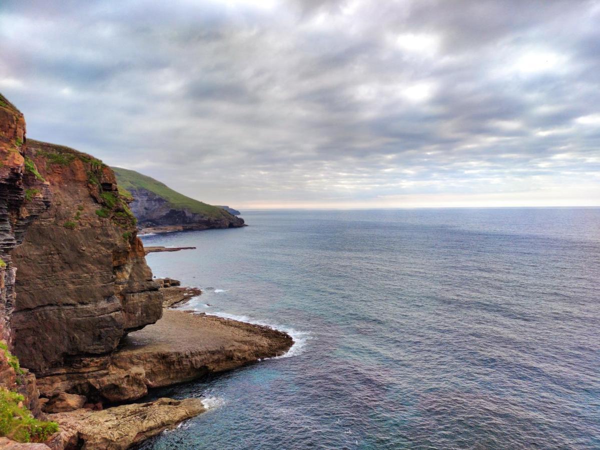 Rocas De 2* Isla