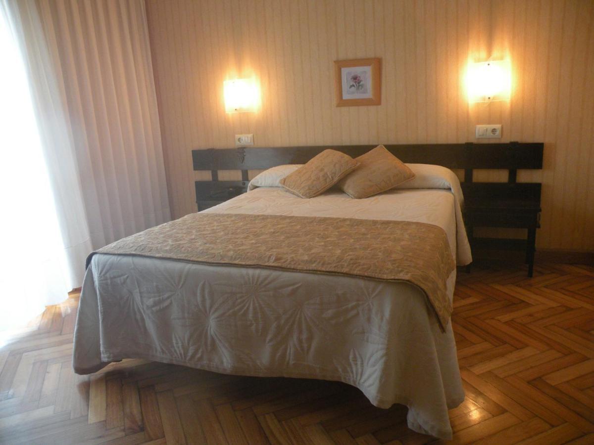 Rompeolas Hotel 2*