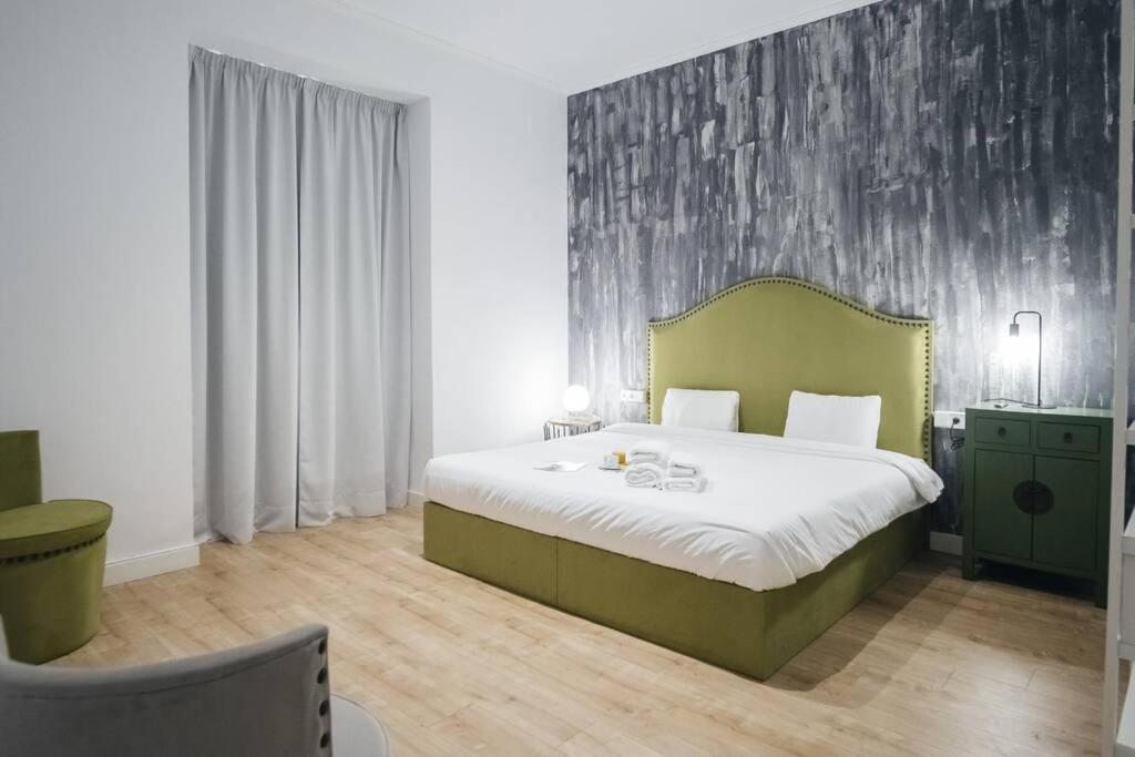 Plaza De Pedro Zerolo Iii Apartment