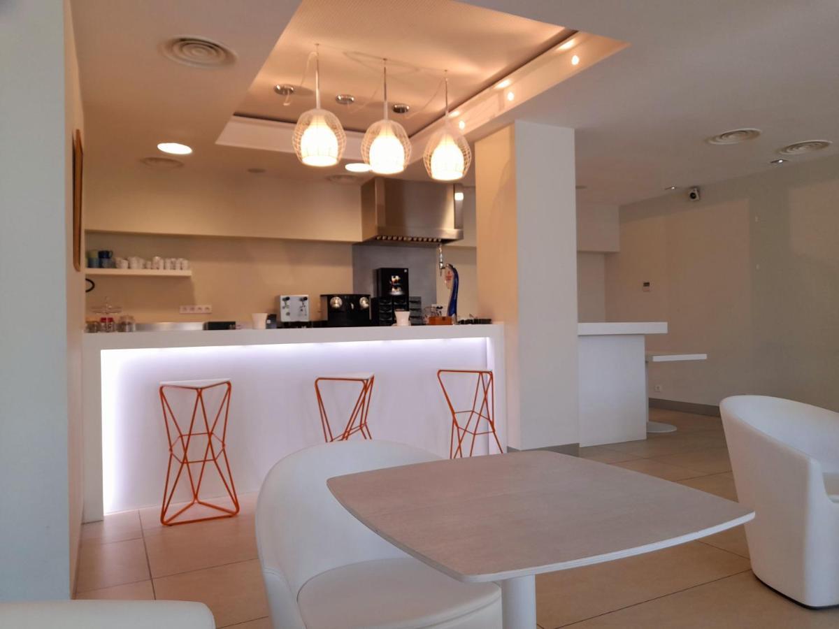 Ceres Hotel 3*