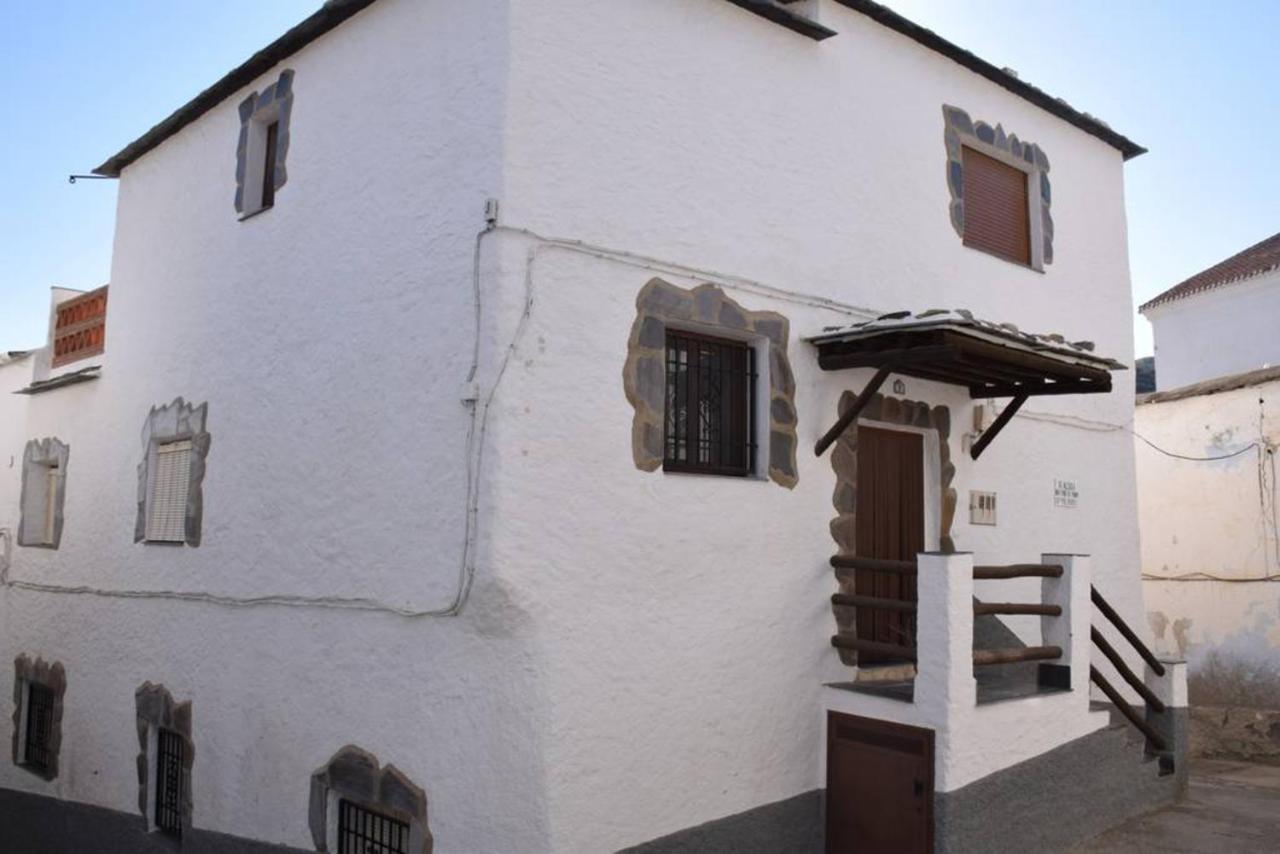 Сasa de vacaciones Charming House In With View Cádiar