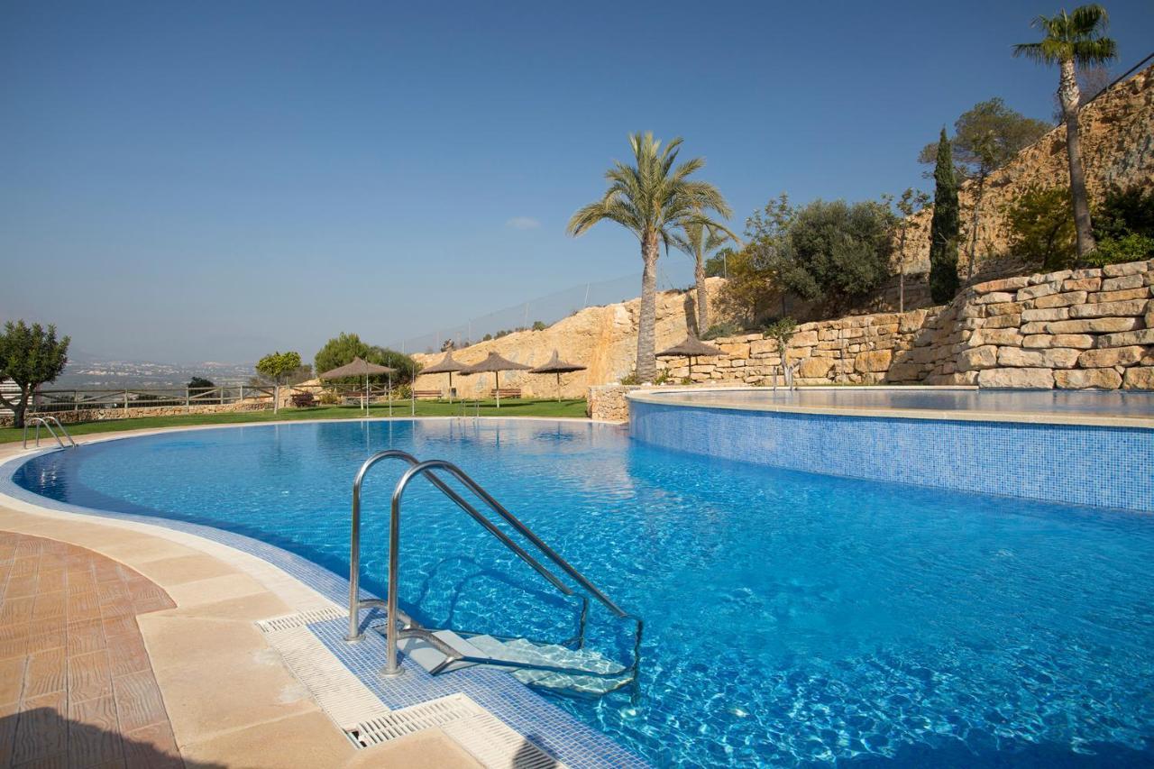 Private Balcony With Amazing Sea Views Apartment *