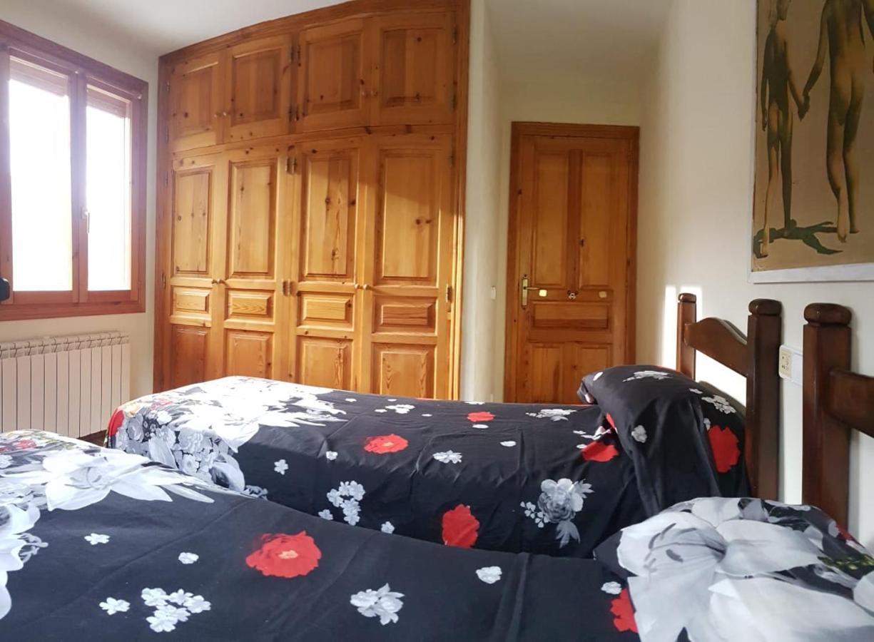 Apartamento ático-duplex Basa La Mora *
