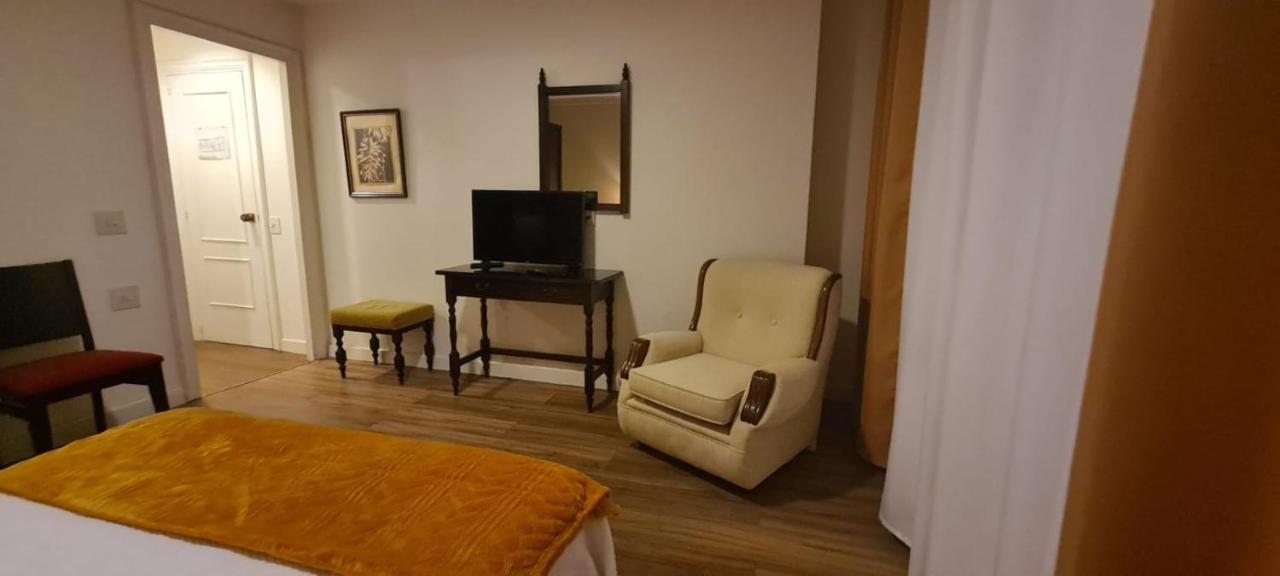 La Casa De La Abuela Pensión Narón