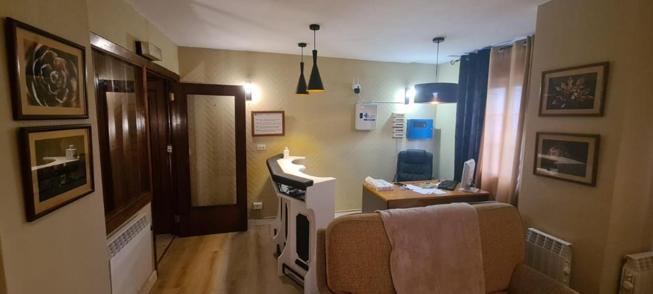 La Casa De La Abuela Narón