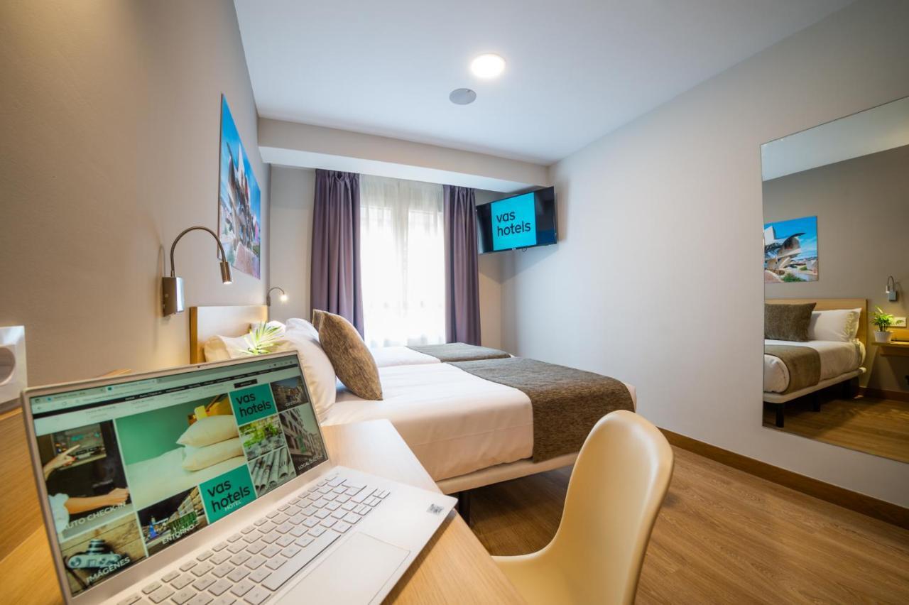 Vas Autocheckin Hotel *