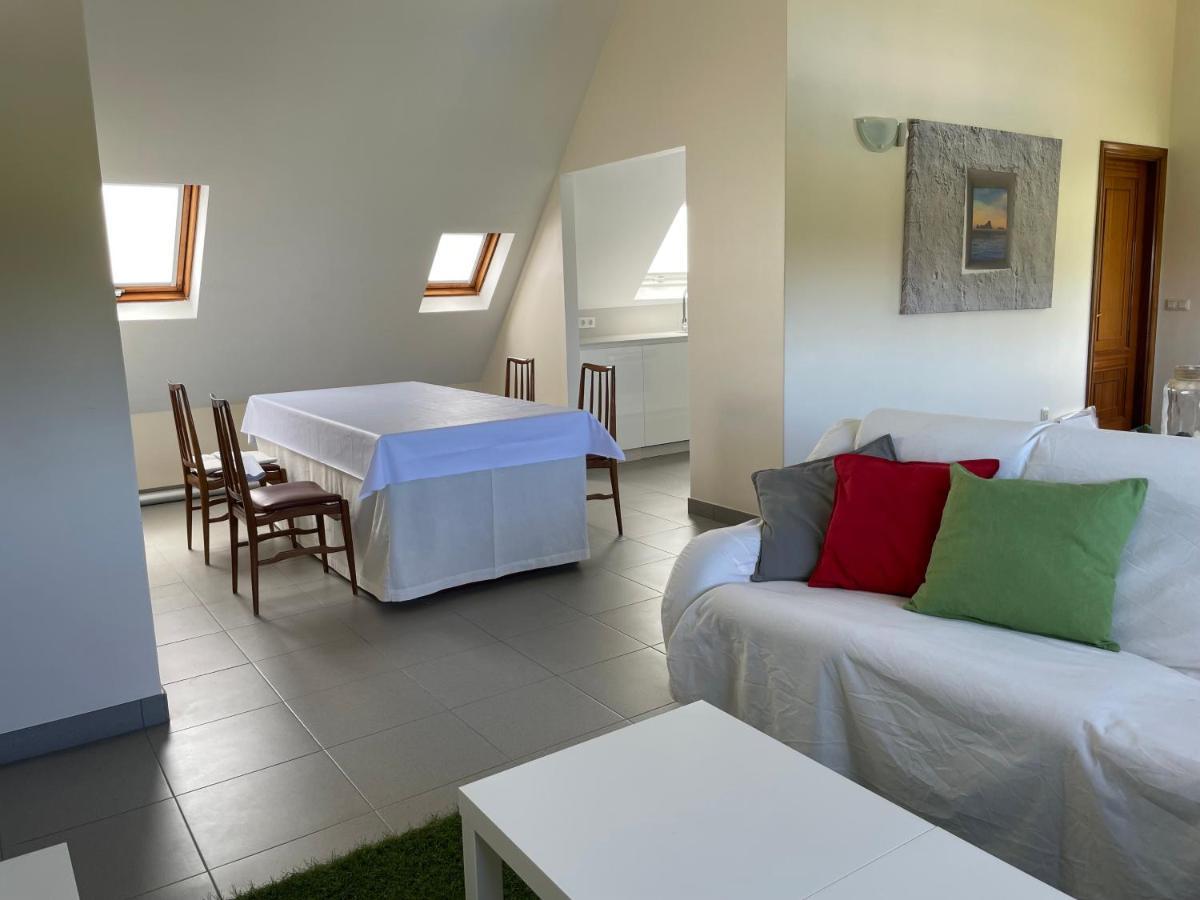 Holiday home Tranquilidad Con Piscina En Casa Nantes En *