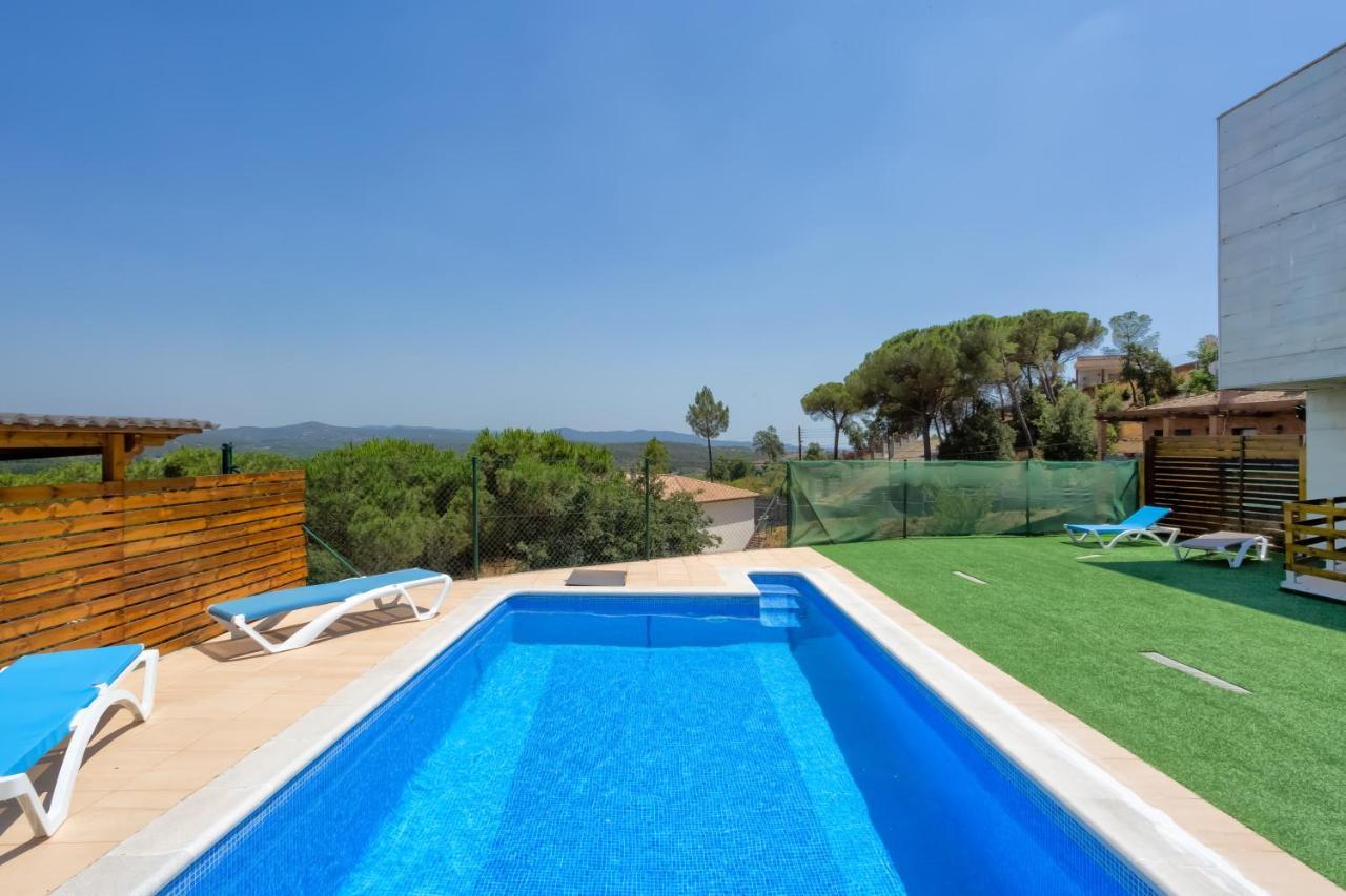 Hauzify I Velaz Villa