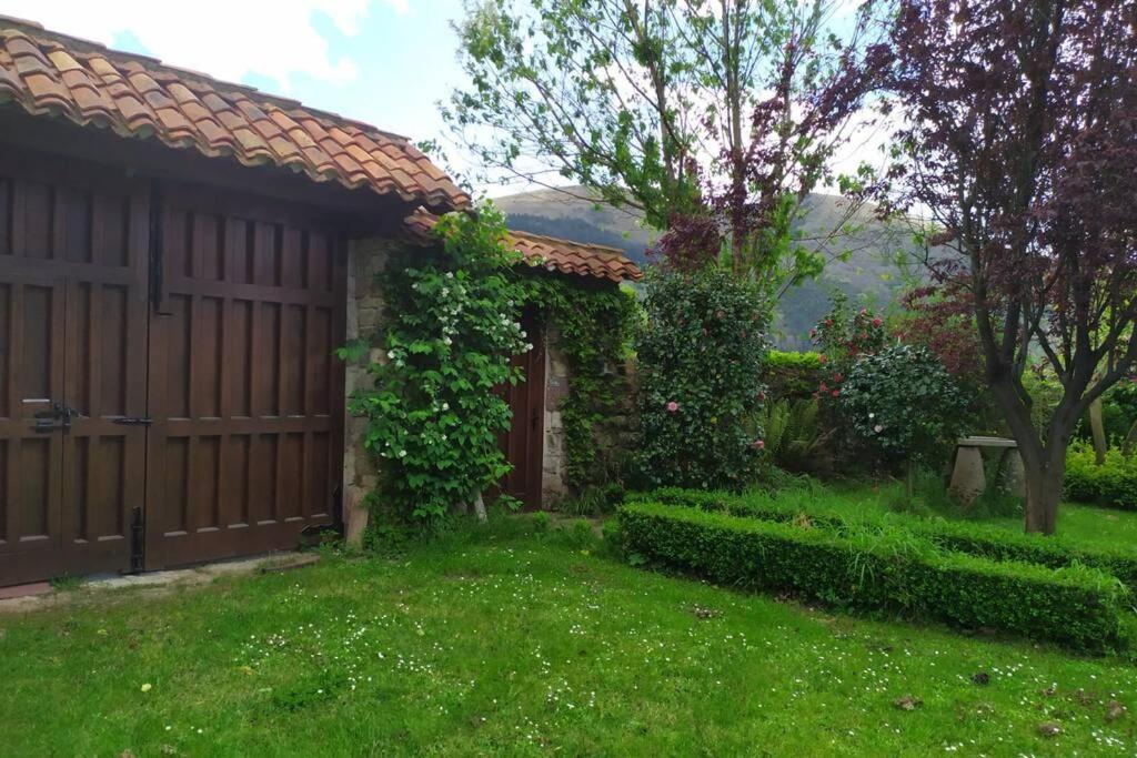 Casa Lindes Valle De , Cantabria Holiday home