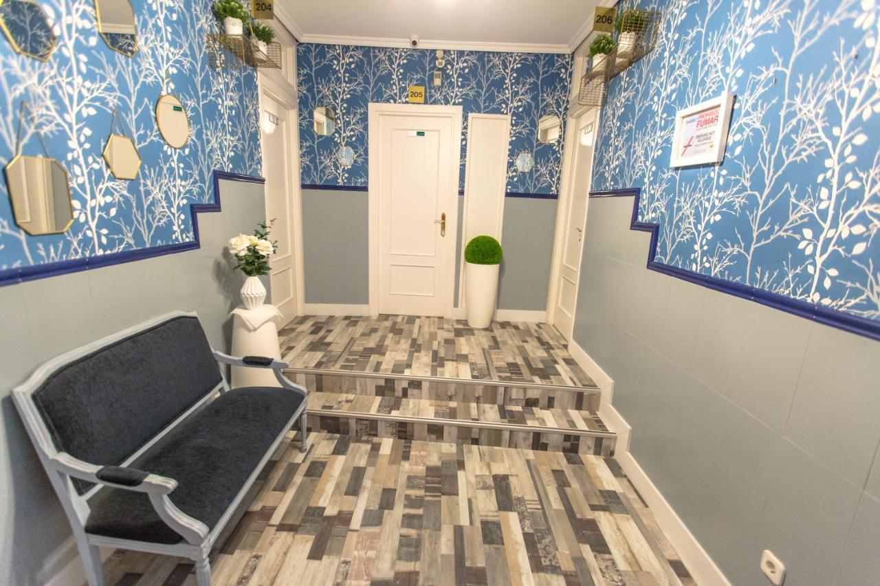 Fuencarral Adeco Guest house *