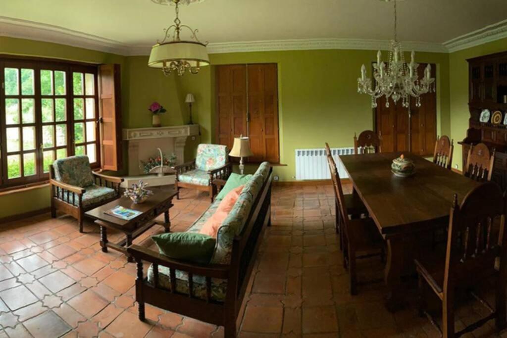 Casa Lindes Valle De , Cantabria Holiday home