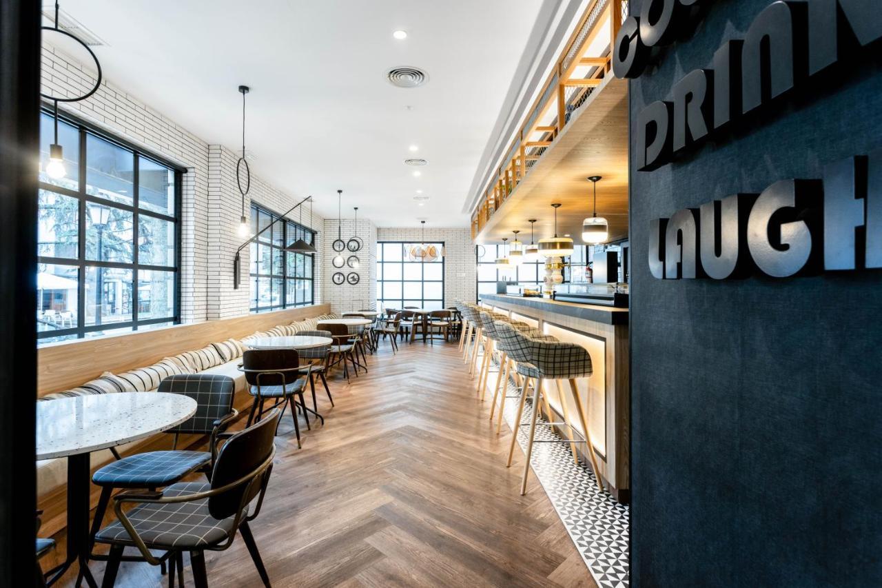 Hotel Oroel & 4*