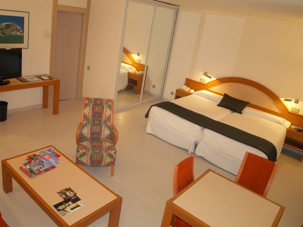 Palacio Del Mar 4*