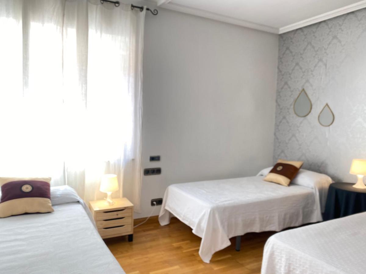 Casa Pedraza Con Piscina Privada Сasa de vacaciones Machacon
