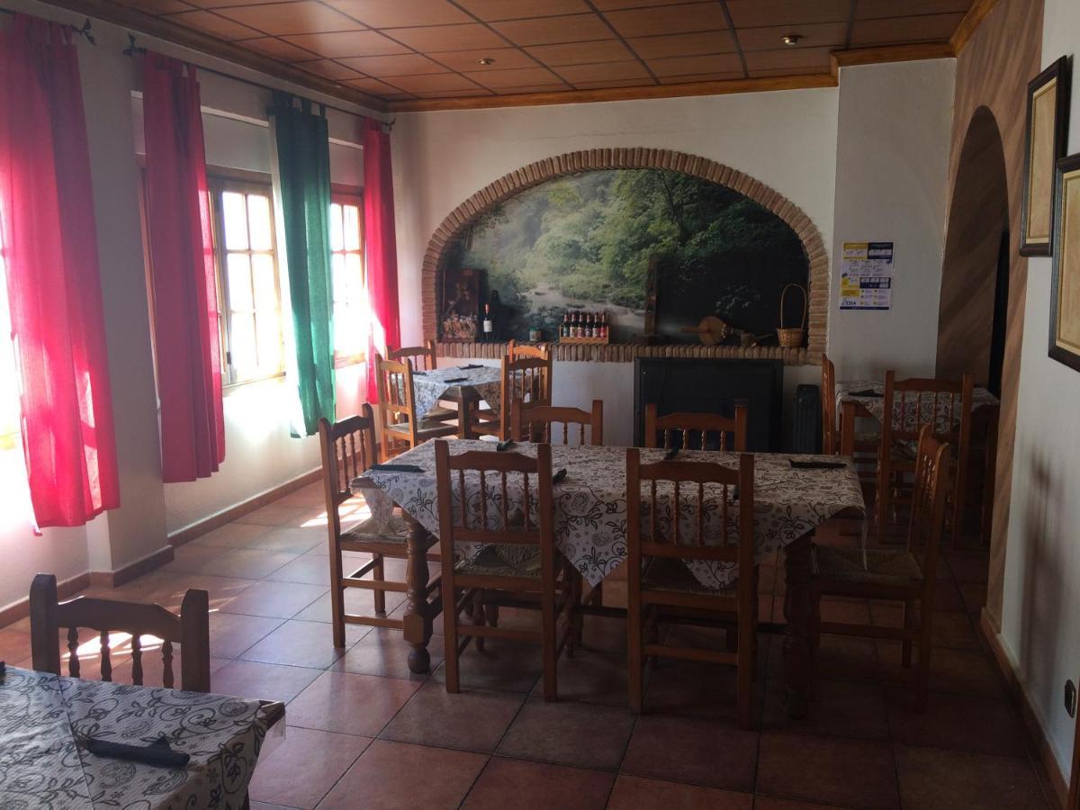 Restaurante El Cruce De Hornos