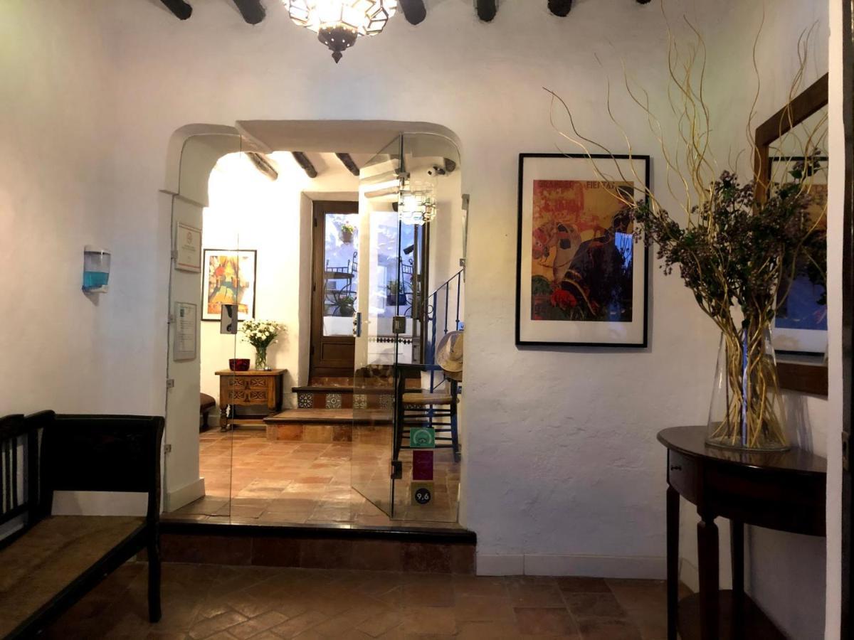Almohalla51 Hotel *