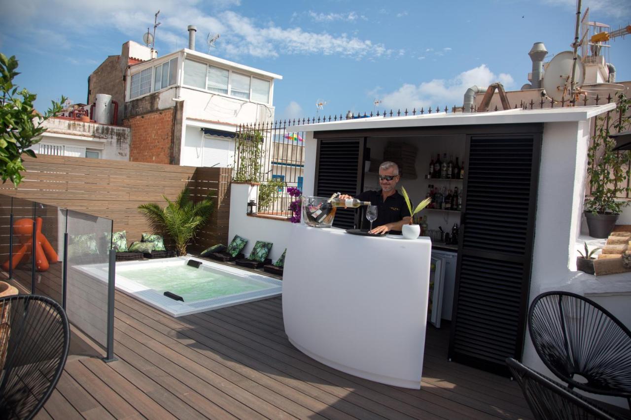 Guest house Elite - Gay Men Only (adults Only) 2*