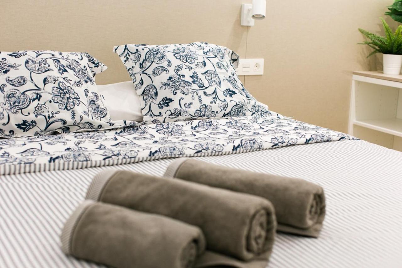 Estupendo Piso De 2 En La Gran Via. A/a. Wifi. Apartment *