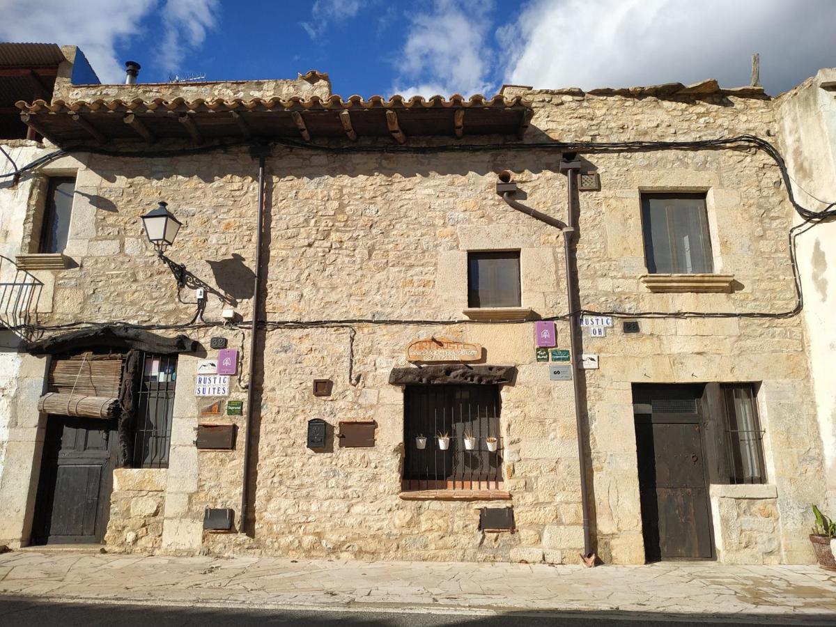 Casa Ideal Grupos, Rustic Oh * Chert