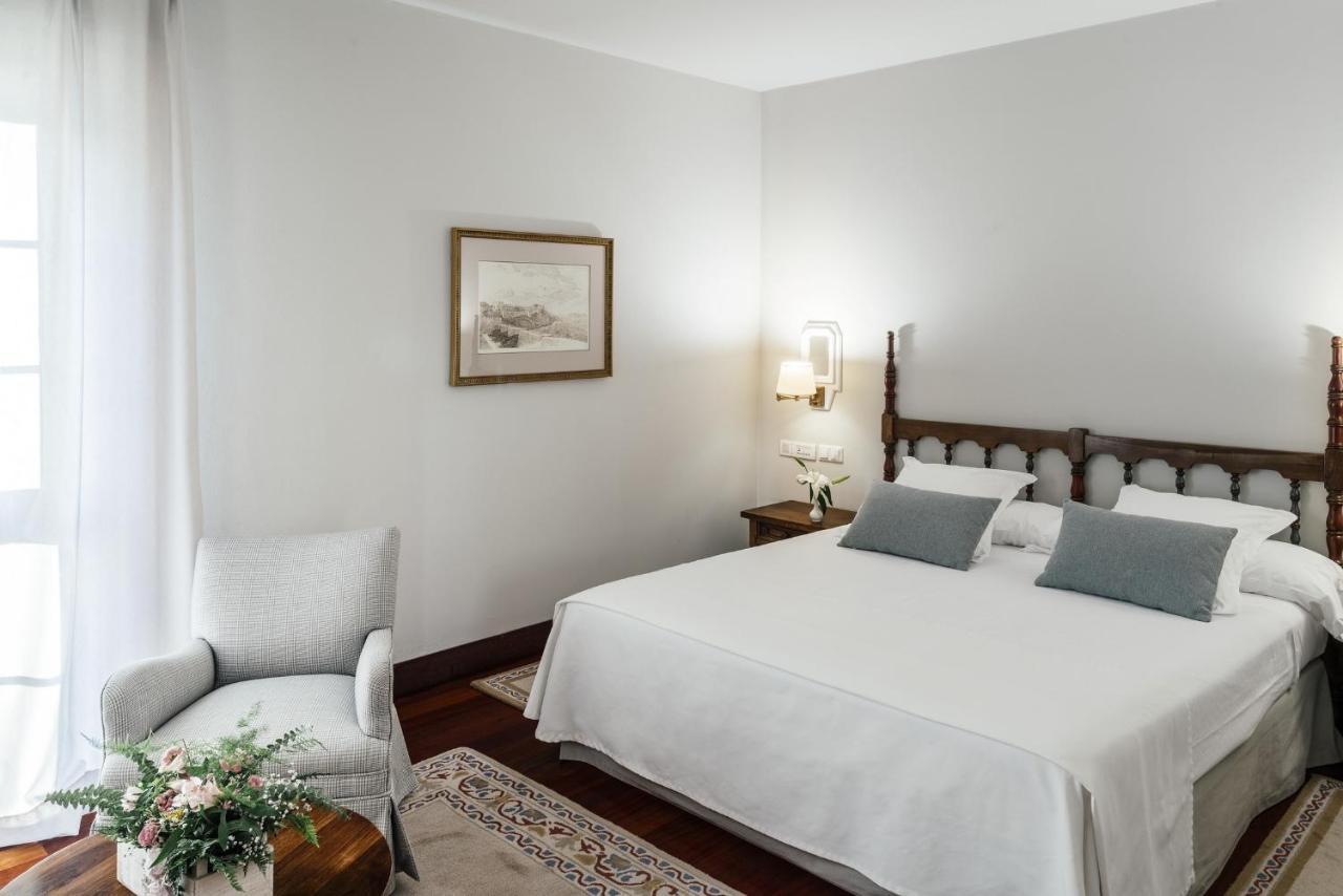 De 4* Baiona