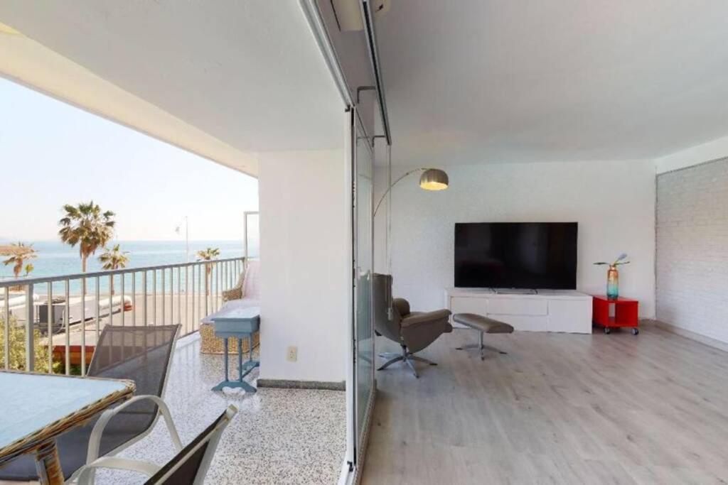 Apartamento Enfrente Del Mar *