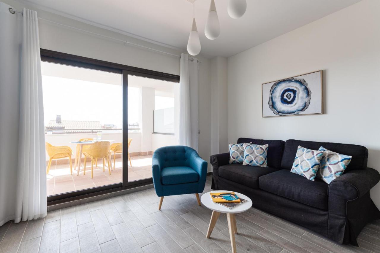 Apartment Homeforguest En Residencia De Lujo Con Terraza Y Piscina