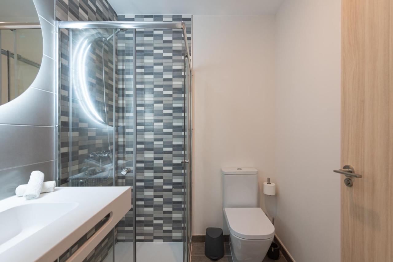 Homeforguest En Residencia De Lujo Con Terraza Y Piscina Apartment