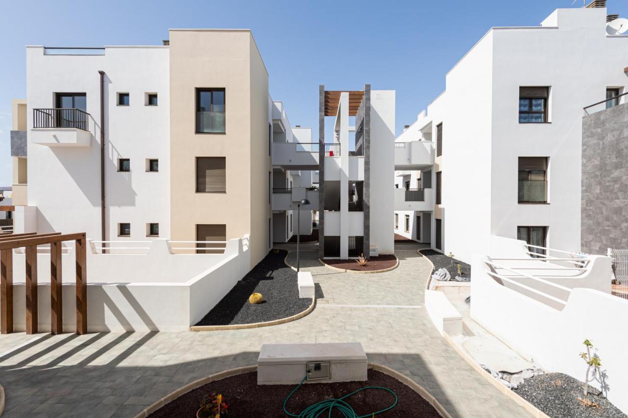 Apartment Homeforguest En Residencia De Lujo Con Terraza Y Piscina *