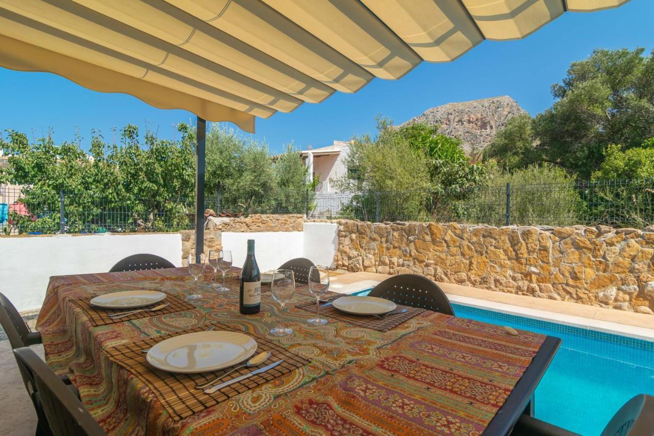 Clavell Holiday home